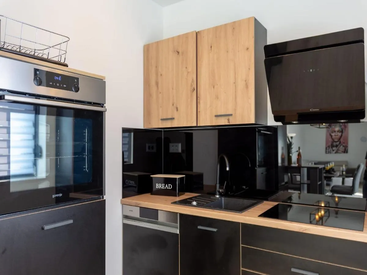 Villa Infinity Kastel Novi